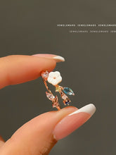 In Full Bloom- Dreamy Princess Ring